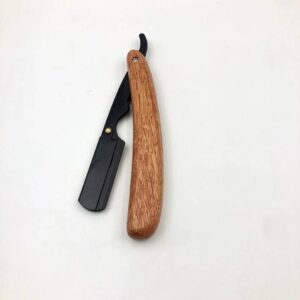 Navaja de afeitar recta para dar forma a la barba