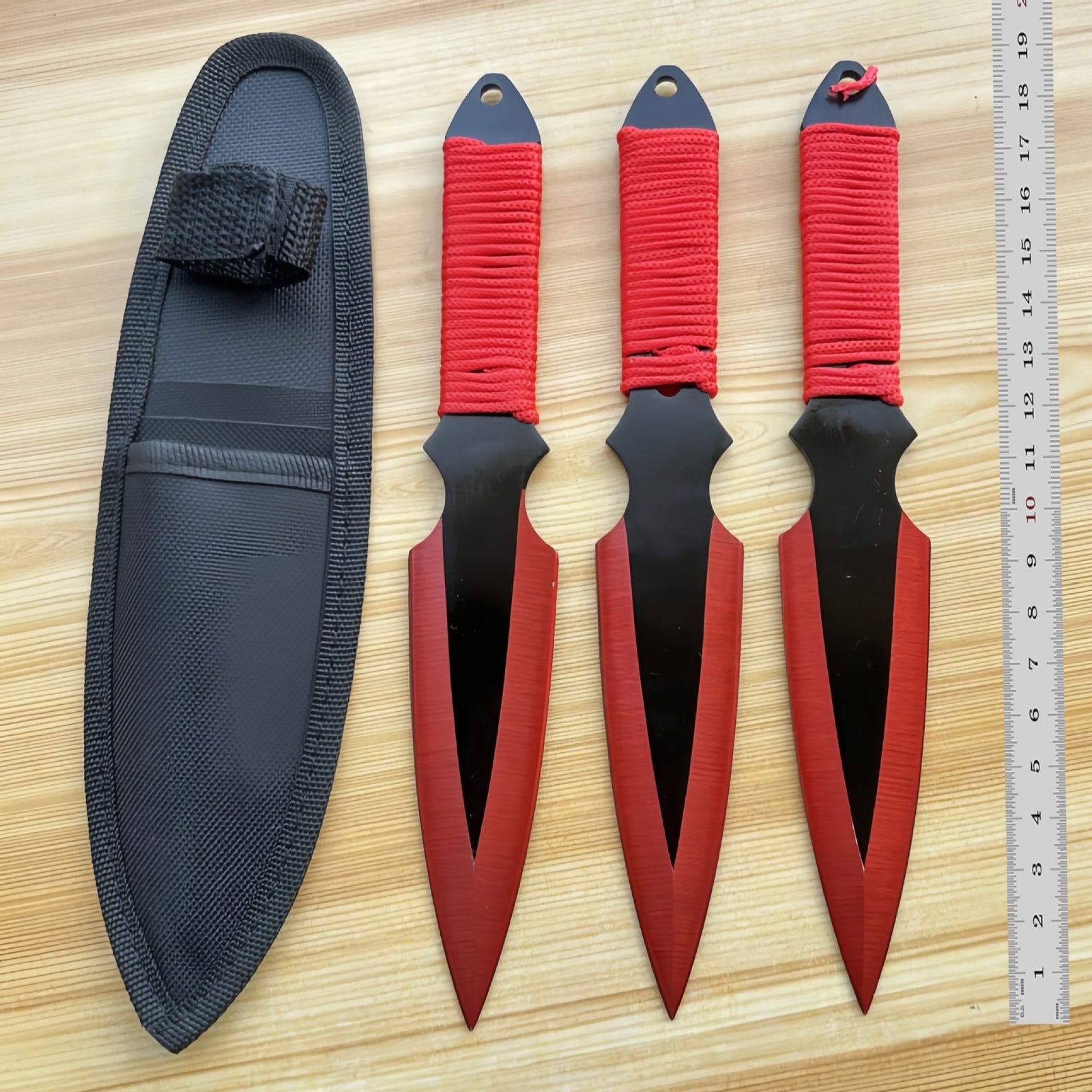 Juego de cuchillos arrojadizos de entrenamiento YF122 – 3 piezas, Detalle rojo Juego de cuchillos arrojadizos de entrenamiento YF122 – 3 piezas, Detalle rojo